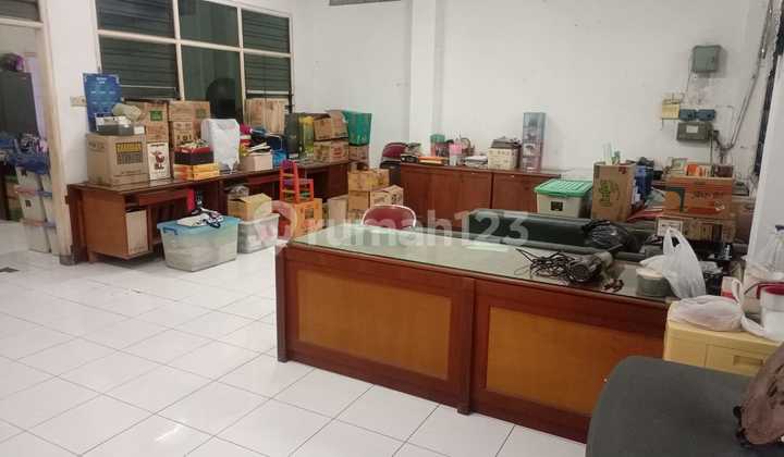 Rumah Butuh Minim Renovasi Unfurnished SHM Gununganyar, Surabaya 2