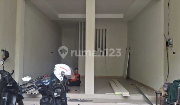 Ruang Usaha Bagus 100 m2 SHM Gununganyar, Surabaya
