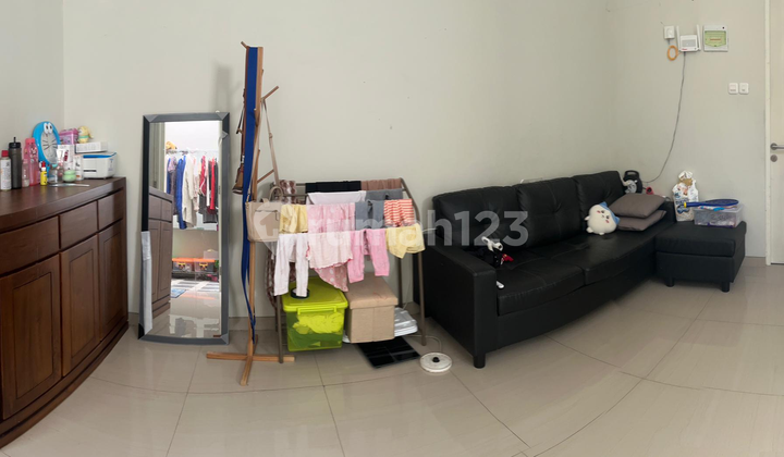 Rumah Butuh Minim Renovasi Unfurnished SHM Sutorejo, Surabaya 2