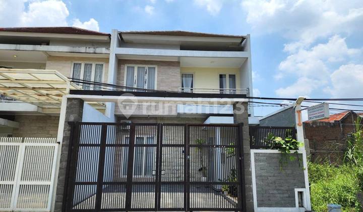 House Needs Minimal Renovation Unfurnished SHM Wiyung, Surabaya 1