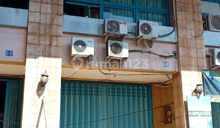 Shop House for Sale, Needs Minor Renovation, 8 m², HGB Title, Tidar, Surabaya 1