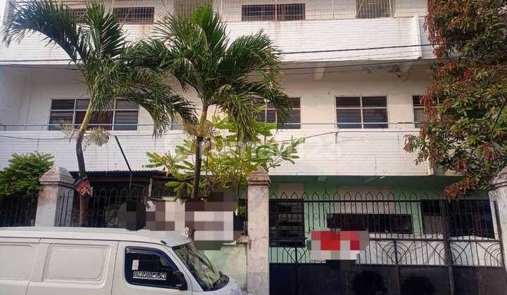 Rumah Butuh Minim Renovasi Unfurnished SHM Gununganyar, Surabaya