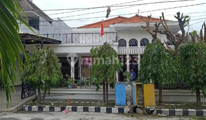 Rumah Butuh Minim Renovasi Unfurnished SHM kertajaya, Surabaya