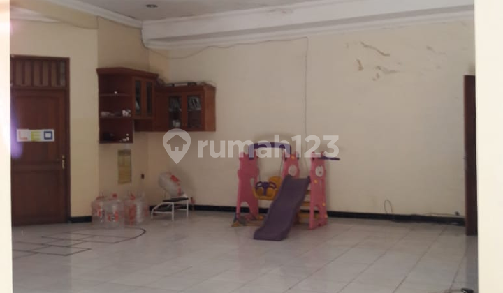 Rumah Butuh Minim Renovasi Unfurnished SHM Semolowaru, Surabaya 2