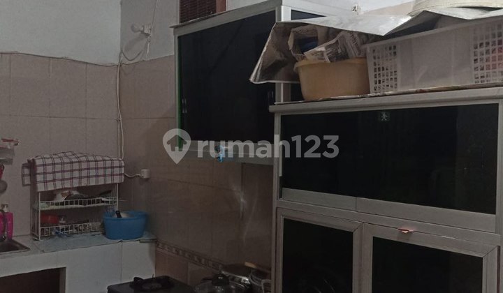 House, 1 Floor, Freehold Title, in Rungkut 2