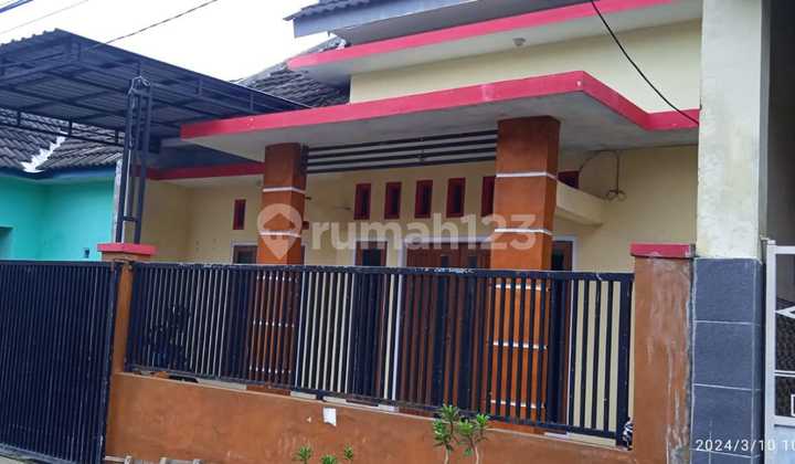 Rumah Butuh Minim Renovasi Unfurnished SHM Candi, Sidoarjo