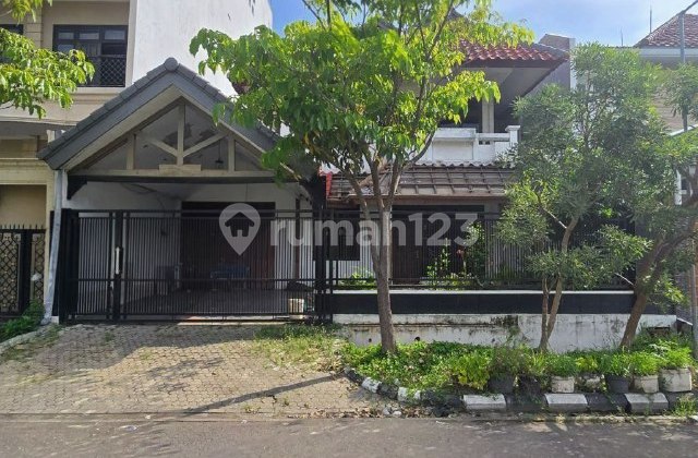 Rumah Sutorejo Prima Selatan  STRATEGIS, ROW JALAN 4 MOBIL 1