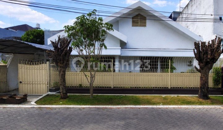 Rumah Dharmahusada Indah Barat Strategis, Row Jalan 2.5 Mobil Rumah Dharmahusada Indah Barat Strategis, Row Jalan 2.5 Mobil