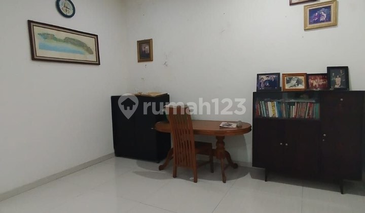Rumah Darmo Permai Selatan Strategis, Siap Huni