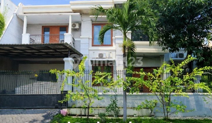 Central Park Mulyosari House, Strategic Location, Move-in Ready Central Park Mulyosari House, Strategic Location, Move-in Ready