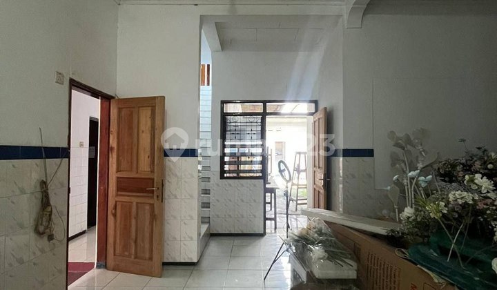 Rumah Wisma Permai Strategis, Siap Huni