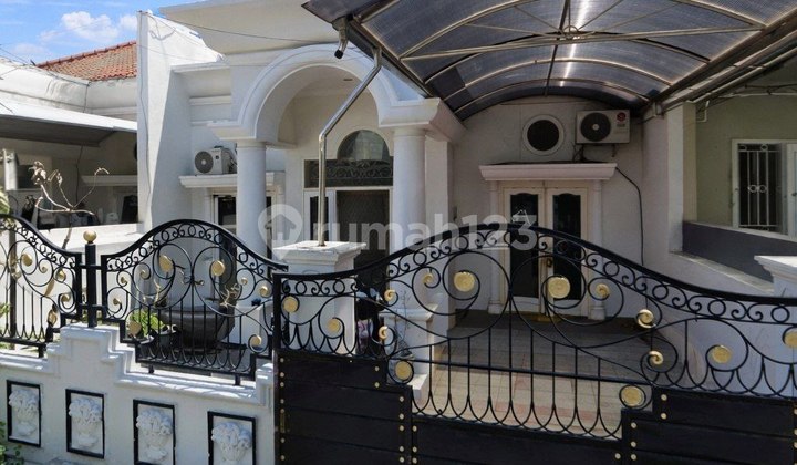 Rumah Ploso Timur Strategis, Carport