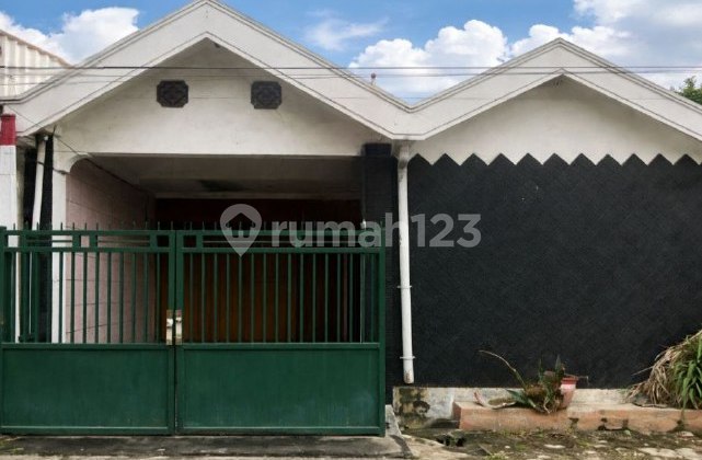 Rumah Gunung Anyar Strategis, Siap Huni, Row Jalan 2 Mobil 1