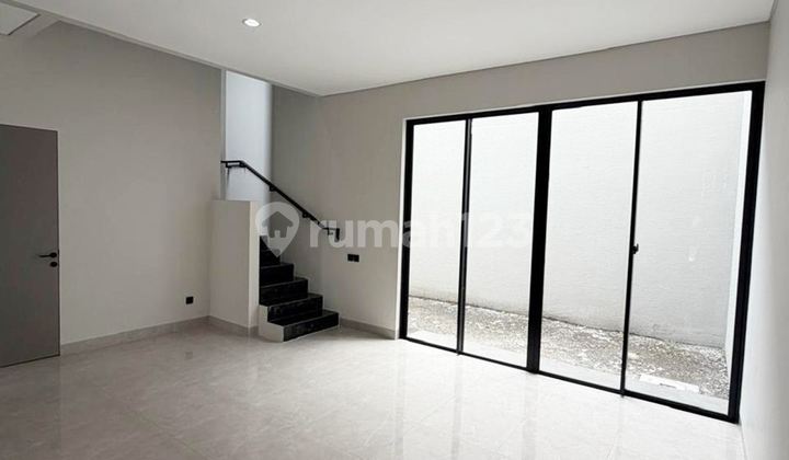 Disewakan Rumah di Dempsey Hill Citraland Baru Gress 2