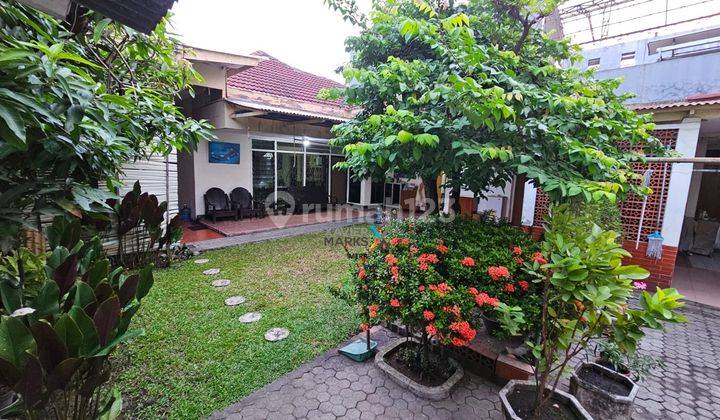 Dijual Rumah Hitung Tanah Daerah Manyar Area Komersial 1