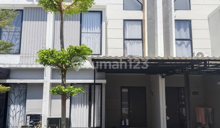 Disewakan Rumah di Eastern Hill Siap Huni dekat Pakuwon City 1