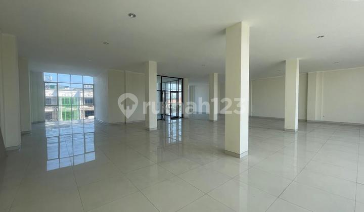 For Rent Shop House at Zero East Surabaya Main Road Strategic Location