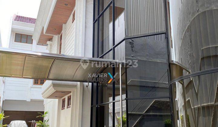 Dijual Rumah Terawat Siap Huni Pusat Kota Surabaya 2