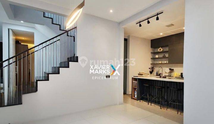 Disewakan Rumah Citraland Utama Crystal Golf dekat Pakuwon 1