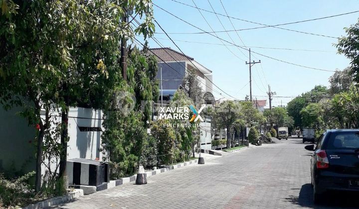 Rumah Lama Terawat Tengah Kota di Manyar Kartika Area Elite 2