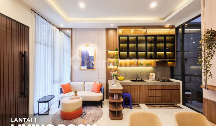 New Modern Soho Raya Mayjend Sungkono opposite Ciputra World 1