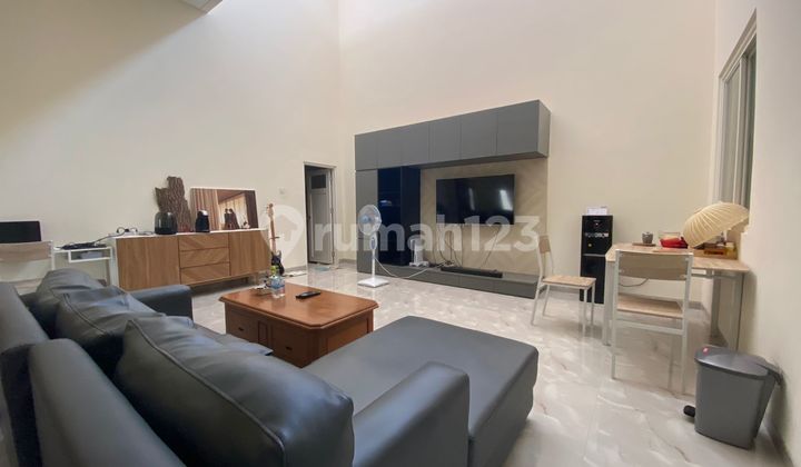 Dijual Rumah Mulyosari Prima I selangkah ke Raya Mulyosari Pakuwon City Dijual Rumah Mulyosari Prima I selangkah ke Raya Mulyosari Pakuwon City