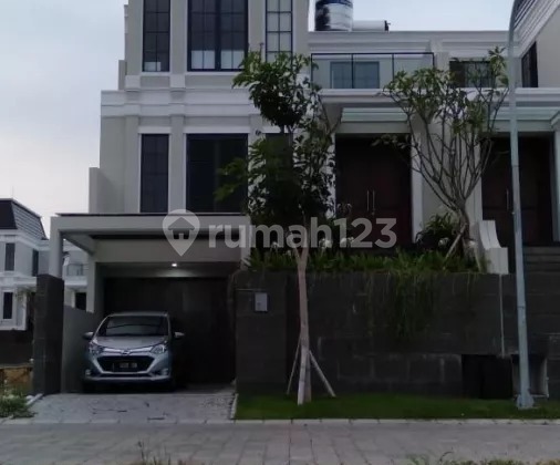 For Sale 3-Story House in The Grand Kenjeran, Pinewood Cluster 1