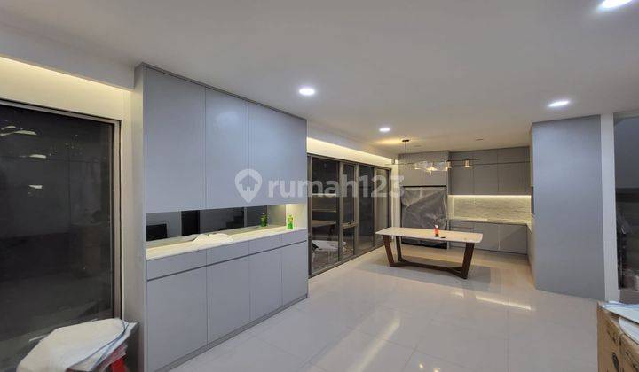 Dijual Rumah Furnished Interior PIK2 Sudah Renovasi 2