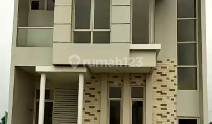 Rumah 2 Lantai Siap Huni Lokasi Strategis di Greenlake View Depok 1