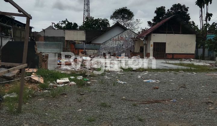 Strategic land in the city center Strategic land in the city center