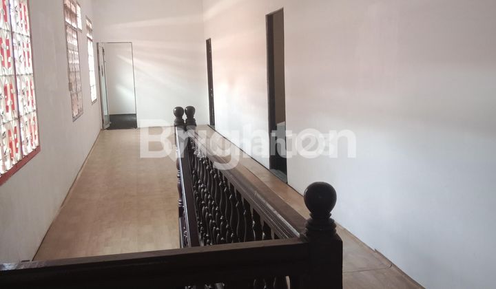 Strategic shop house in front of Aston Hotel, Samarinda City. 2