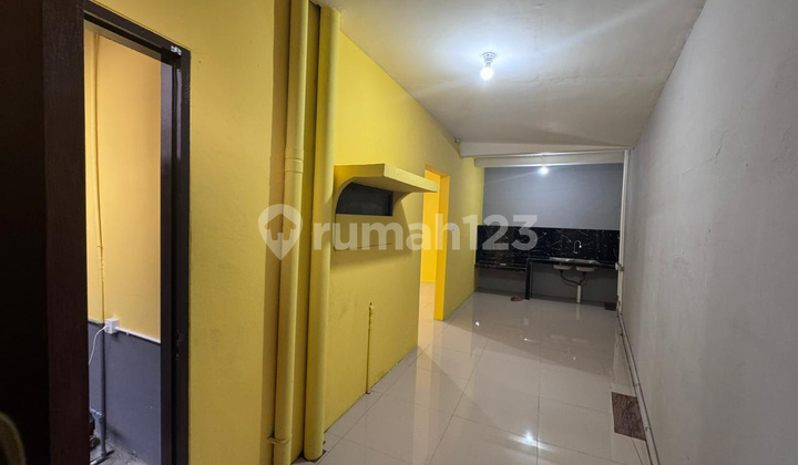Strategic Shop House for Rent in the Center of Samarinda City 2