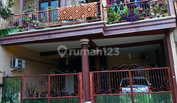 Selling fast and cheap, semi-palm house Lippo Karawaci.