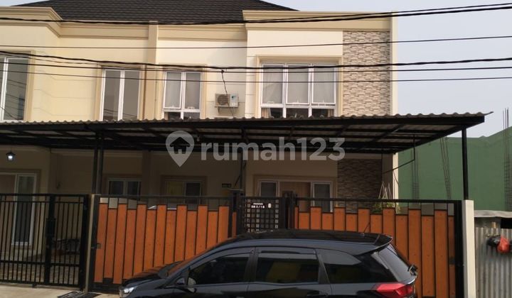 Dijual rumah 2 lantai sektor 7A gading Serpong Dijual rumah 2 lantai sektor 7A gading Serpong