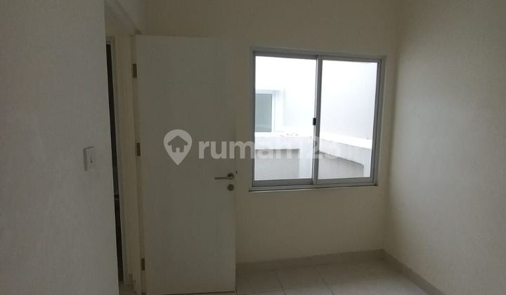 For sale, affordable 2-story house in Karelia Village cluster, Gading Serpong. 2