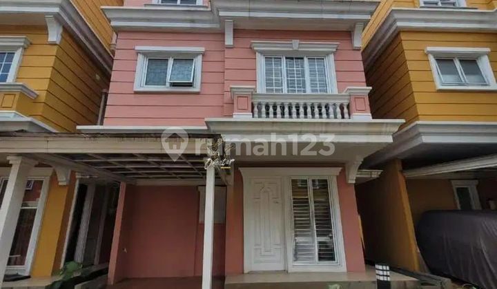 Dijual rumah 3 lantai cluster Omaha village gading Serpong 