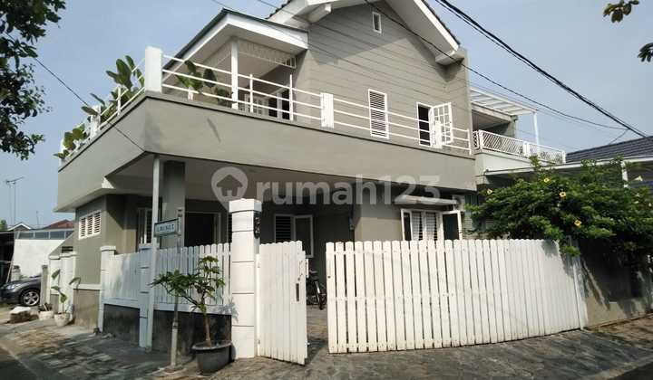 Dijual Cepat Rumah2 Lantai Griya Loka Bsd 