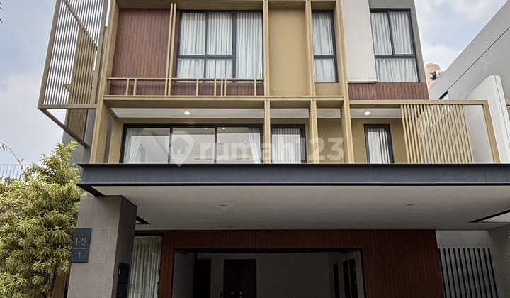 Rumah Mewah 2 Lantai Tanpa DP di Kawasan BSD City