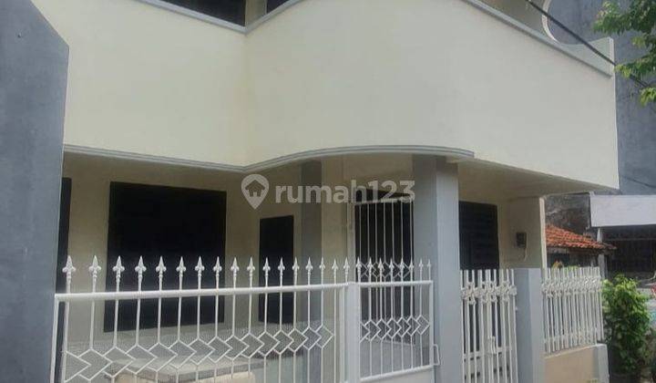 DISEWAKAN RUMAH SIAP HUNI PECINDILAN DEKAT KAPASAN 1