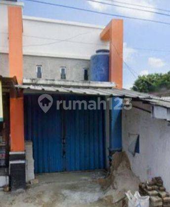 Dijual Kios/Ruang usaha daerah Duri kosambi-Cengkareng, 1 lantai Luas tanah 55 m2 (3x15), Listrik 2200 W, Sertifikat SHM. Lokasi strategis sbb: ada Jaklingko, dekat Restaurant, Sekolah, Stasiun, Mall Daan Mogot, Puri indah, Lippo. 1