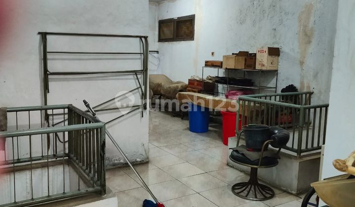 Rumah Dibawah NJOP Lokasi Strategis di Pusat Kota (Jembatan Lima).