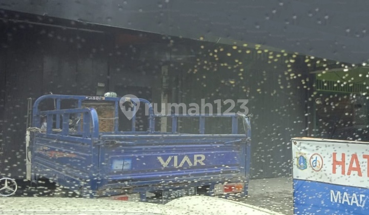 For Rent: 1 1/2 Story Shop House, Kebon Jeruk Area