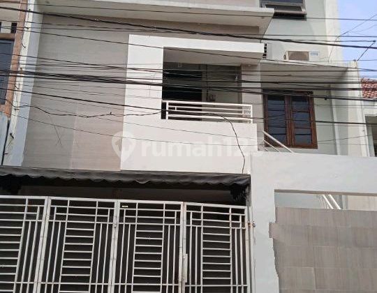 Dijual Rumah Mewah Daerah Kemanggisan, Jakarta Barat
