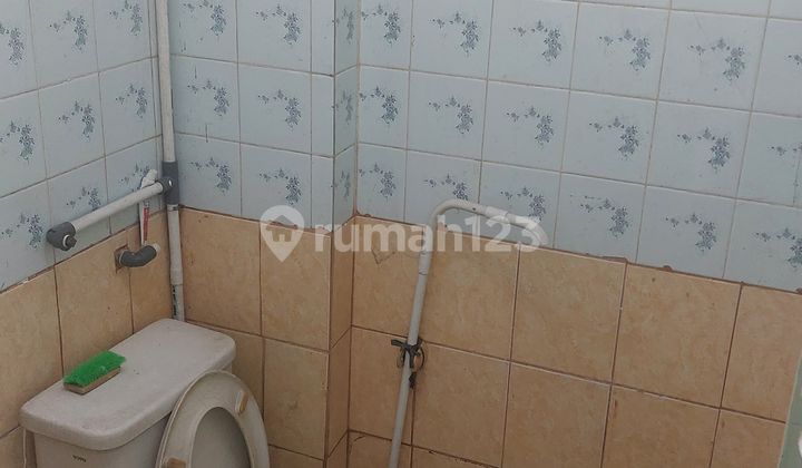 2 1/2 Story Shop House for Rent, Kemanggisan Area! 2