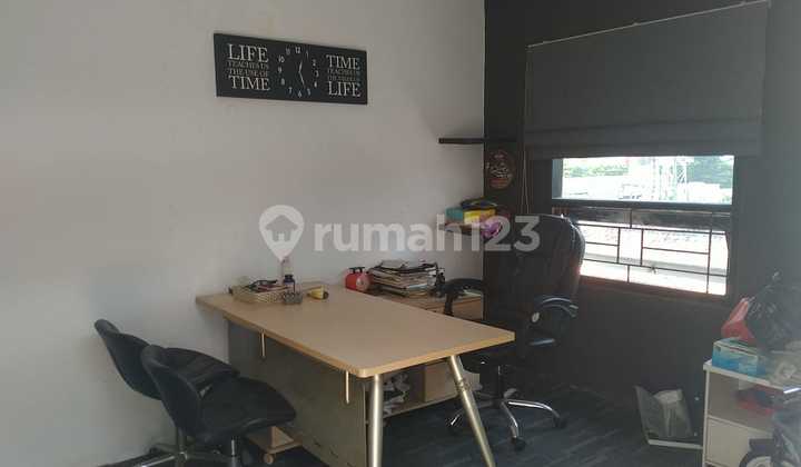 For Sale Luxury House in Kemanggisan Area, West Jakarta 2