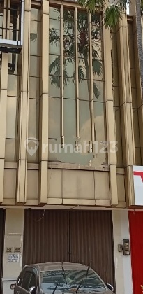 Dijual Cepat 1 Unit Ruko 4 Lantai Daerah Cengkareng Timur