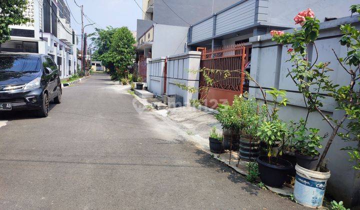 Dijual rumah di Duren Sawit Indah dalam komplek 2