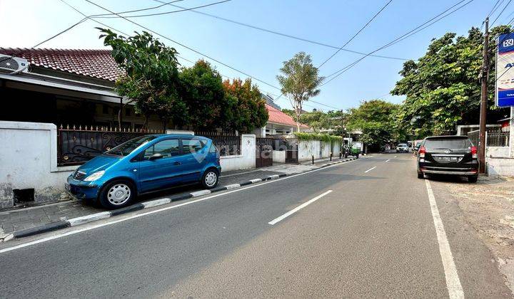 Rumah Siap Huni, cocok untuk usaha, Jalan Besar di Tebet 2