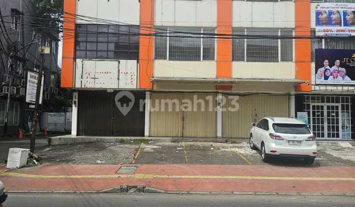 For Sale: 4 Connected Shophouses in Cempaka Putih - Letjen Suprapto, Senen For Sale: 4 Connected Shophouses in Cempaka Putih - Letjen Suprapto, Senen