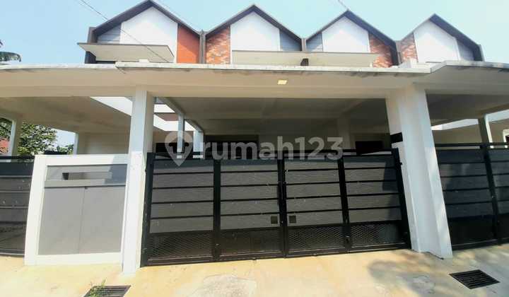 For Sale Ready-to-Occupy House, Good Condition in Cipayung Ciputat 2